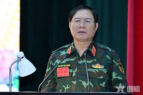 Đại tướng Nguyễn Tân Cương dự khai mạc diễn tập tác chiến phòng thủ Quân khu 4