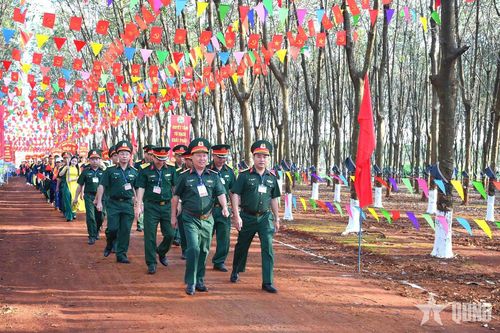 Đoàn Kinh tế - Quốc phòng 72: Tôn vinh những 'Bàn tay vàng' trên vùng biên giới