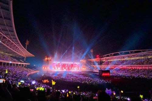 Con mới 3 tháng, mẹ U40 vẫn mang máy hút sữa ra Hà Nội gặp BIGBANG