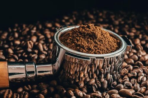 Phát hiện công dụng bất ngờ của bã cà phê
