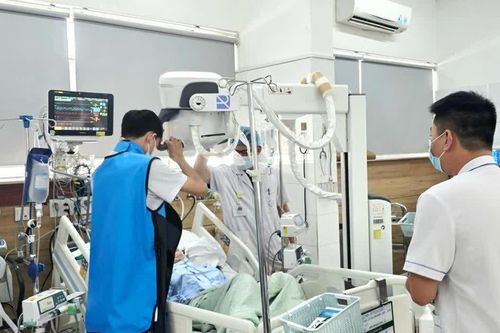 Vợ chồng ngộ độc nặng sau cháy nhà ở Hải Phòng dần hồi phục