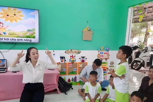 Giám sát Dự án Nâng cao chất lượng GD cho trẻ em dân tộc thiểu số ở An Giang