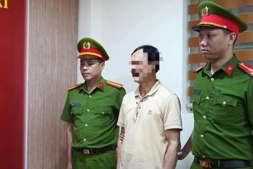 Lộ diện doanh nghiệp gặp gỡ Bí thư và Chủ tịch xã Hợp Kim để có 9 giấy phép thu hồi khoáng sản