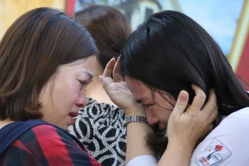 Trẻ bị tổn thương trên mạng: Cha mẹ cần làm gì?