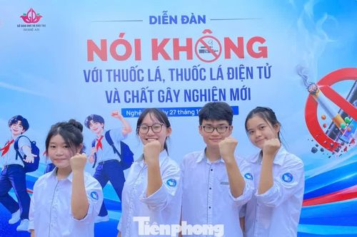 Học sinh Nghệ An háo hức nói không với thuốc lá và chất gây nghiện mới