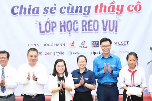 'Lớp học reo vui' tri ân thầy cô, tiếp sức học sinh khó khăn
