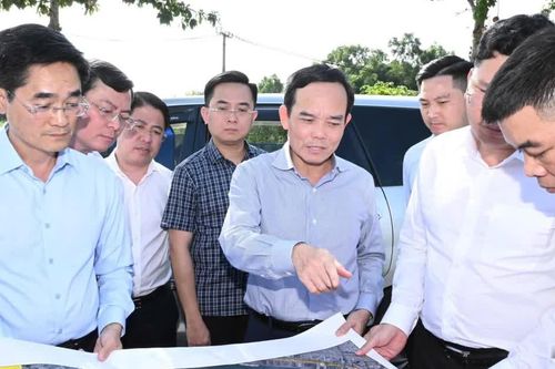 Bí thư Thành ủy TPHCM yêu cầu đẩy nhanh tiến độ các dự án ở Thủ Thiêm