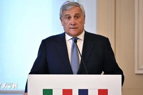 Liên minh cầm quyền Italy bất đồng về viện trợ quân sự cho Ukraine
