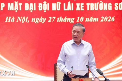 Tổng Bí thư, Chủ tịch nước Tô Lâm gặp mặt Đại đội Nữ lái xe Trường Sơn