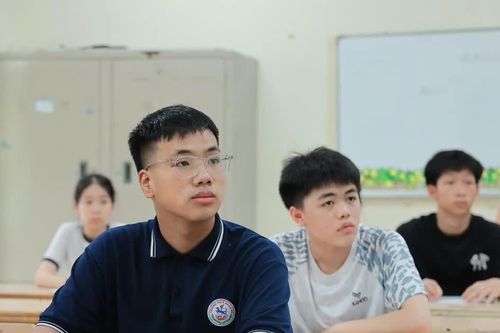 Bộ GD-ĐT: Thi lớp 10 hai môn nhằm giảm áp lực, hướng đến giáo dục toàn diện