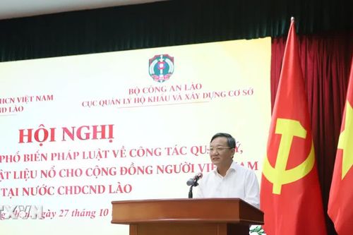 Cộng đồng người Việt tại Lào chấp hành nghiêm pháp luật nước sở tại