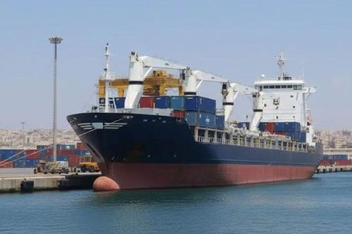 Xe bọc thép được chất lên tàu chở hàng từ Kaliningrad, đích đến chưa rõ ràng