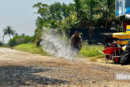 Quảng Ngãi: Đường xuống cấp nghiêm trọng, vì sao dự án 72 tỷ đồng chưa thể triển khai?
