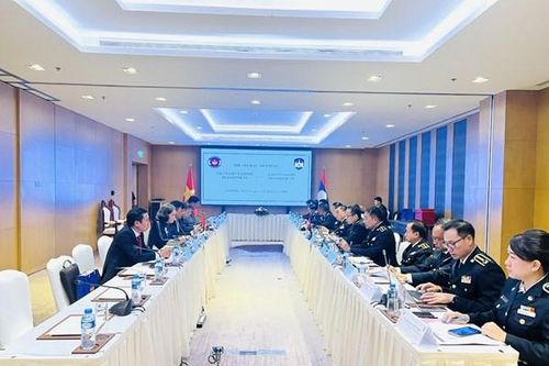 Hải quan Việt Nam – Lào tăng cường hợp tác chống buôn lậu