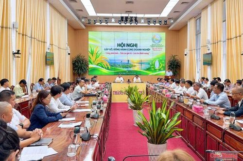 Cần Thơ đồng hành cùng doanh nghiệp, giữ mục tiêu tăng trưởng năm 2026