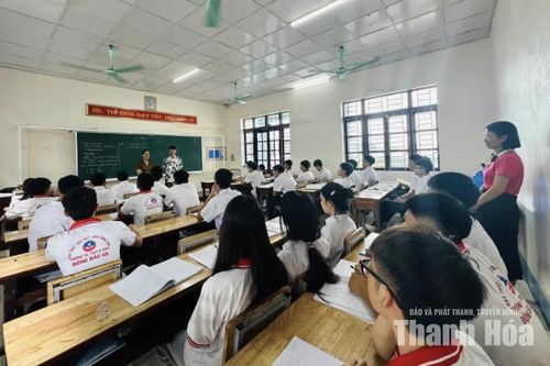 Dự kiến thi vào lớp 10 chỉ còn hai môn: Phụ huynh, học sinh nghĩ gì?