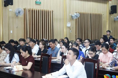 Phường An Khê bồi dưỡng lý luận chính trị cho 82 đảng viên mới