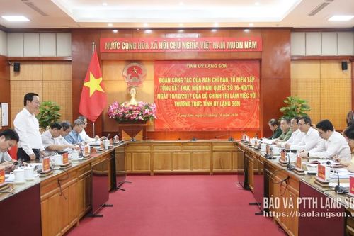 Đoàn công tác của Ban Chỉ đạo, Tổ Biên tập tổng kết thực hiện Nghị quyết số 16-NQ/TW của Bộ Chính trị làm việc với Thường trực Tỉnh ủy