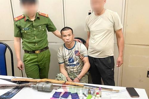 Công an xã Mường Lầm bắt giữ đối tượng tàng trữ, mua bán trái phép chất ma tuý