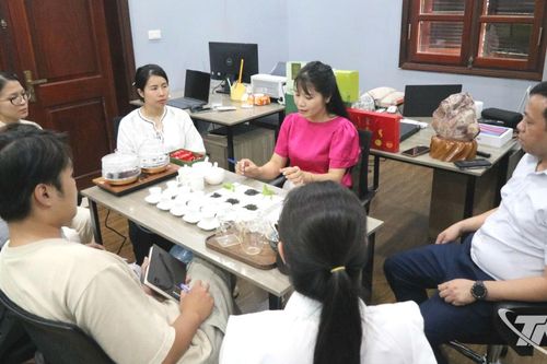 Chuyện kể sau vị trà