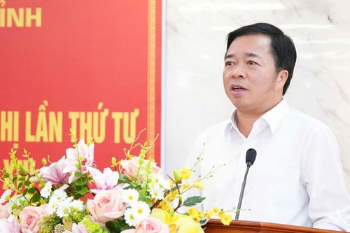Cụ thể hóa chủ trương, nghị quyết của Đảng thành chương trình, kế hoạch và nhiệm vụ phù hợp
