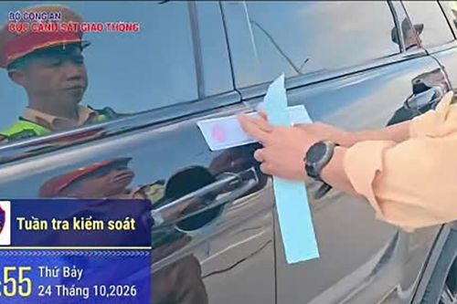 Tài xế không bằng lái điều khiển ô tô hết hạn kiểm định trên cao tốc Vĩnh Hảo - Phan Thiết