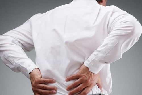 Đau lưng dưới ở người trẻ, đừng vội nghĩ đến thoái hóa cột sống