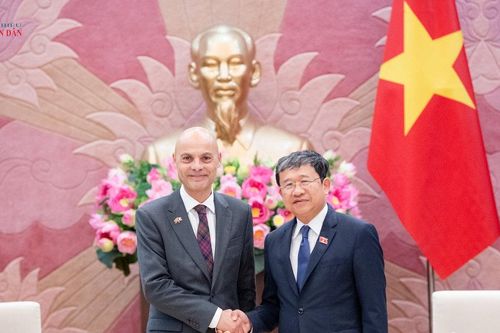 Tạo động lực mới cho hợp tác nghị viện Việt Nam - Pháp