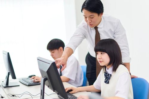 AI làm bài hộ: Học sinh có nguy cơ mất kỹ năng thật?