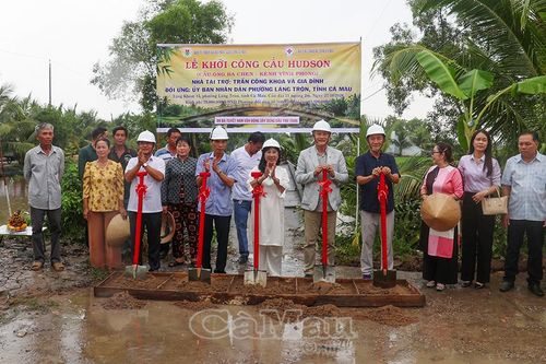 Láng Tròn khởi công xây dựng 3 cầu giao thông nông thôn