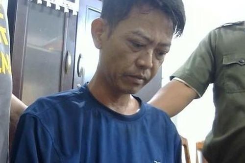 Người đàn ông dùng dao sát hại vợ rồi đến công an đầu thú