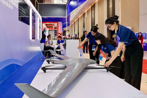 Thị trường UAV và drone tại Việt Nam chạm mốc 10 tỷ USD, tiến tới góp 1,5% GDP