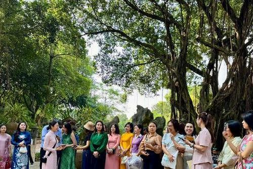 Đưa điểm đến Nội Bài vào hành trình khám phá Thủ đô