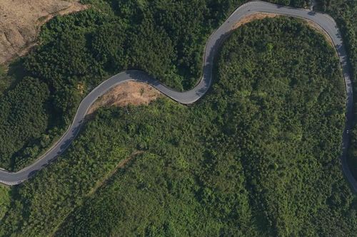 Toàn cảnh hàng loạt đoạn đường cong nguy hiểm trên Quốc lộ 49 ở Huế