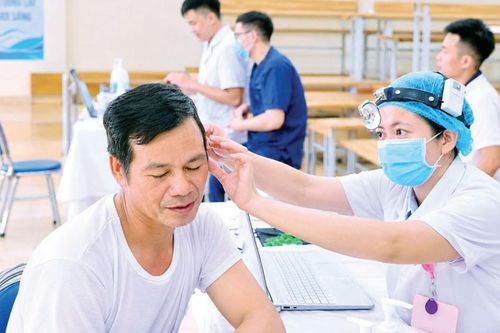 Đưa Nghị quyết 72 vào cuộc sống qua chương trình khám sức khỏe toàn dân