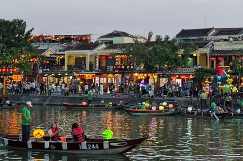 Làm thế nào để giữ hồn phố cổ Hội An?