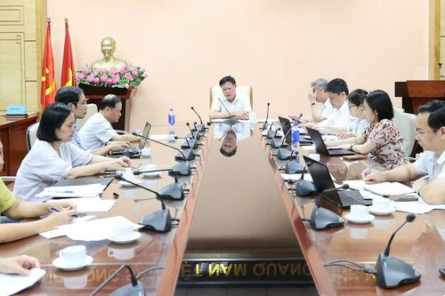 Hoàn thiện quy định quản lý chất ma túy, tiền chất trong lĩnh vực thiết bị ytế