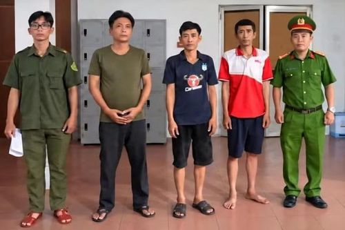 Lạng lách, tạt đầu xe dẫn đến ẩu đả, 3 người ở TP.HCM bị bắt khẩn cấp