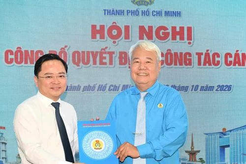 Đồng chí Võ Khắc Thái giữ chức Chủ tịch LĐLĐ TPHCM