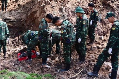 Tiếp tục quy tập thêm 4 hài cốt liệt sĩ tại Công viên Lê Thị Riêng