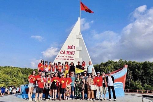 Hình thành hệ sinh thái du lịch số toàn diện, giúp du khách có thể kết nối với Cà Mau mọi lúc, mọi nơi
