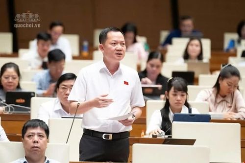 Nhiều đại biểu góp ý về quy định sau 5 năm mới được bán lại nhà ở xã hội