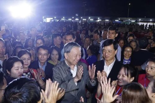 Chuyển sức mạnh đại đoàn kết thành động lực tăng trưởng hai con số