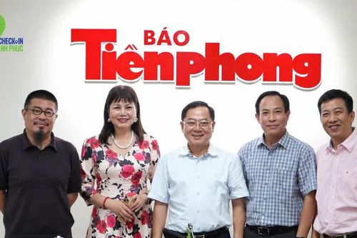 Ban Giám khảo Check-in Hạnh phúc: Định hướng xây dựng cuốn sách từ những câu chuyện đời thực