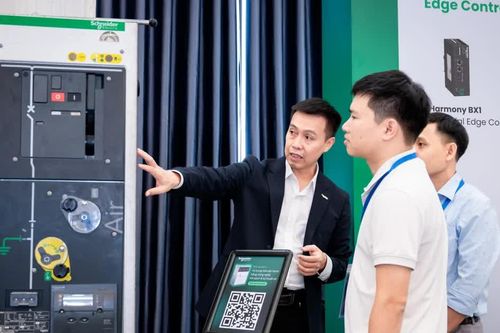 Tiêu chuẩn xanh siết chặt, doanh nghiệp tìm lời giải từ tiết kiệm năng lượng