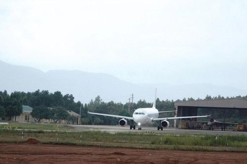 Cận cảnh đường băng số 2 sân bay Phù Cát trước giờ đón khách quốc tế