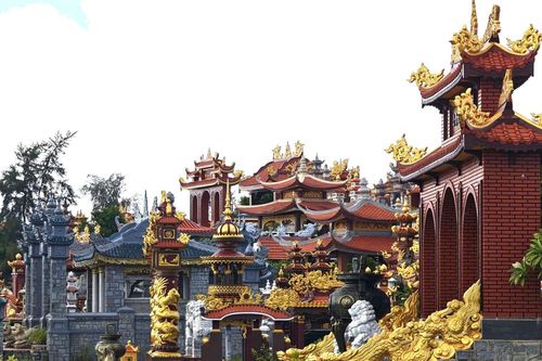 Đóng cửa các nghĩa trang tại phường có nhiều lăng mộ bề thế ở Huế