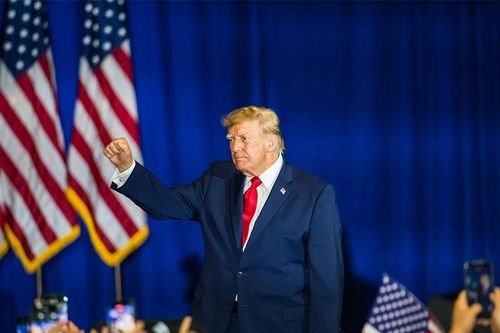Ông Trump nói có thể kết thúc xung đột với Iran 'bất cứ khi nào mình muốn'
