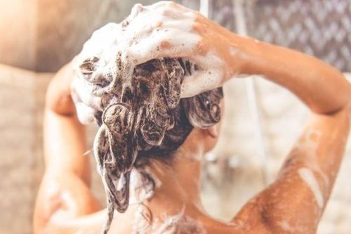 Thu hồi số công bố 227 loại dầu gội đầu, sữa tắm, chăm sóc da tóc