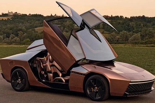 Ông bố đặt riêng 2 chiếc siêu xe Maserati cực độc, thân vỏ bằng đồng tặng 2 con